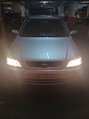 Opel Corsa Elegance 1.4 16V car, March 2003 model