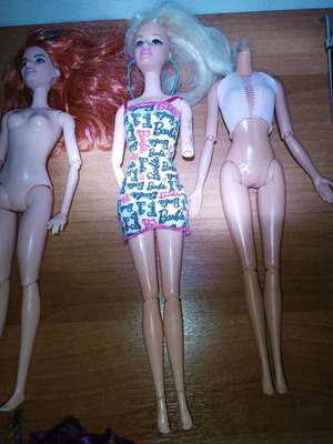 Κούκλες Barbie μεταχειρισμένες με παρελκόμενα, πακέτο