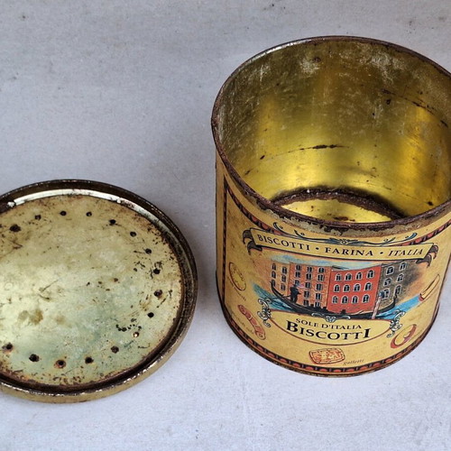 Tin biscuit boxes used, pack of 2 pieces
