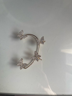 Wing earring new, impressive design