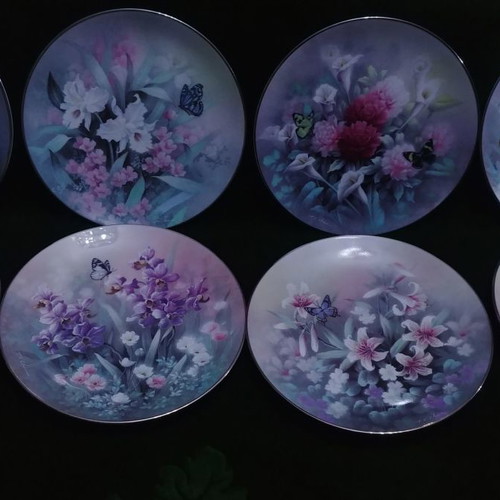 Bradex Decorative Plates 8 pcs Edwin M.Knowles "Jewels of the Flowers" new