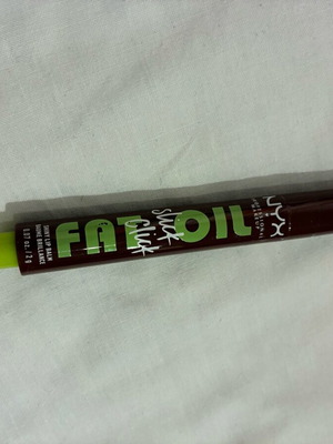NYX Fat Oil Slick Click 11 In A Mood sealed lip balm