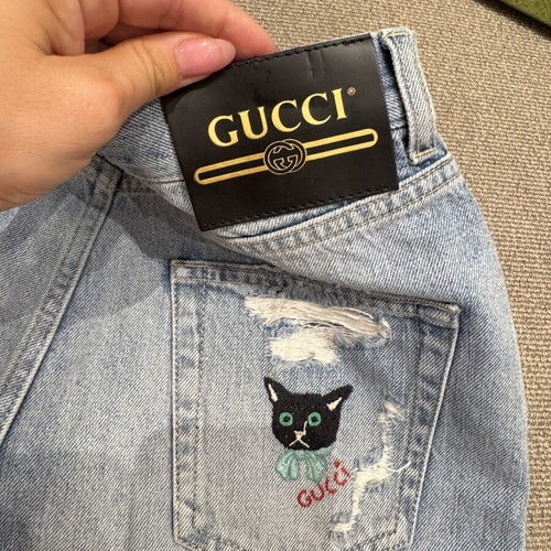 Gucci Distressed Denim Shorts Size 27 Never Worn Light Blue