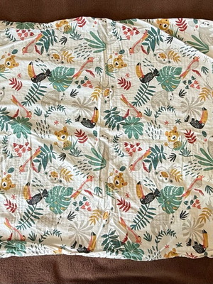 Tiny Toes Savanna Friends double-sided pique blanket like new 70×100