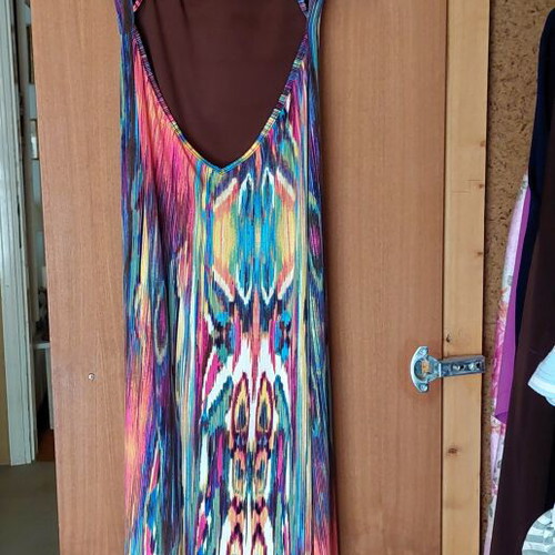 Maxi dress like new, colorful, backless, elastic, sizes S/M