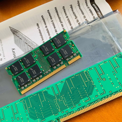 RAM memories DDR1 and DDR2 new old stock