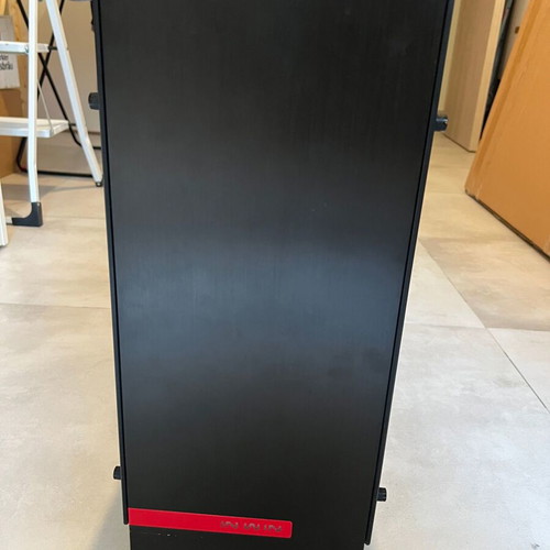 In Win 909 Full Tower Premium Aluminium and Tempered Glass Case like new