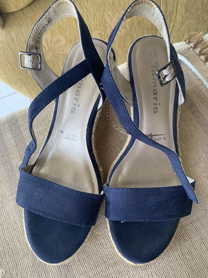 Tamaris blue suede platform sandals size 39, like new
