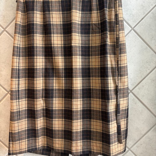Marella vintage tartan wrap skirt like new, camel and black