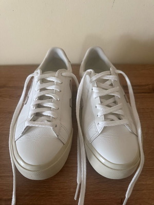 Veja Campo white leather sneakers size 38.5 new