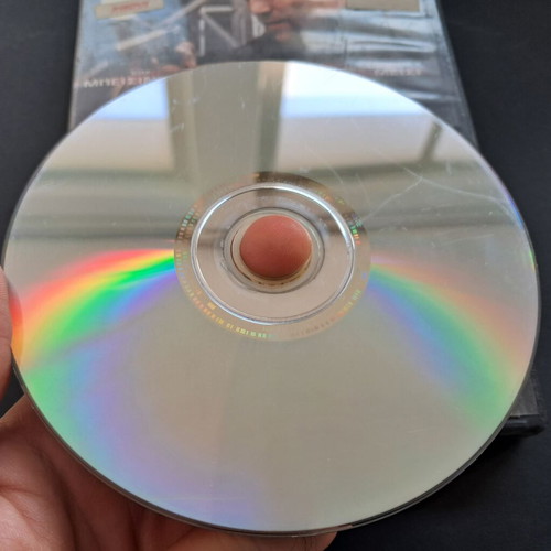Cellular DVD used with Greek subtitles