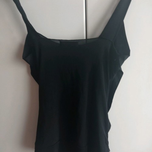 Esti top black like new, size M