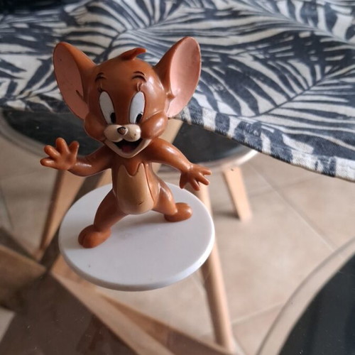 Tom and Jerry figure like new