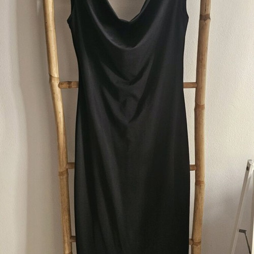 Enzzo midi ντραπέ φόρεμα καινούργιο, μαύρο, μέγεθος M
