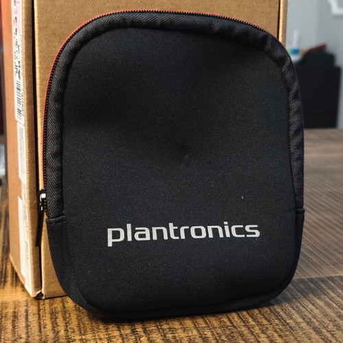 Plantronics Voyager Focus UC B825-M Bluetooth ANC headset like new