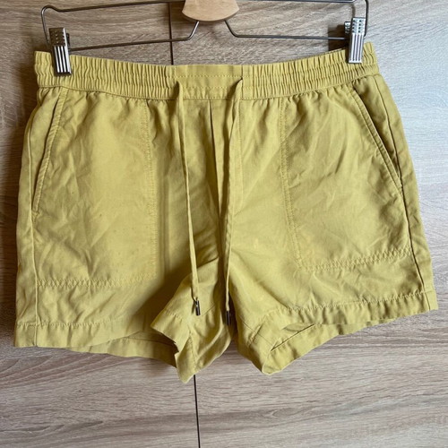 Women's shorts small with mark, yellow with pockets