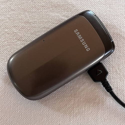 Samsung GT-E1150i vintage 2G phone used, brown