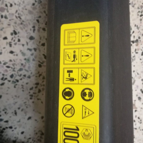 Electric blower vacuum YT6201-13 used with bag and 15-meter extension cord