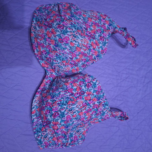 Reef multicolor bikini top used, large size approximation