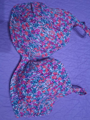 Reef multicolor bikini top used, large size approximation