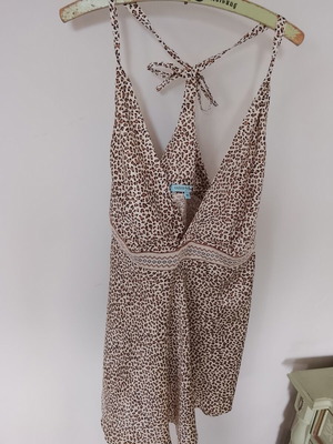 Guess top beige size M like new