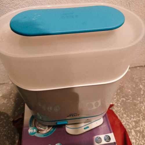 Philips Avent Electric Sterilizer for Bottles and Pacifiers used
