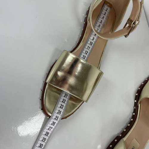 Valentino Garavani Rockstud leather sandals used, gold, size 38