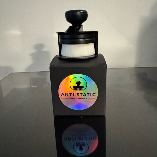 Antistatic vinyl brush like new with case
