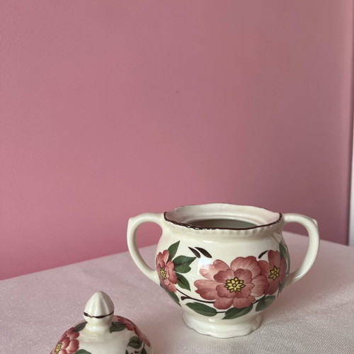Wood & Sons "Irish Rose" vintage sugar bowl used, English