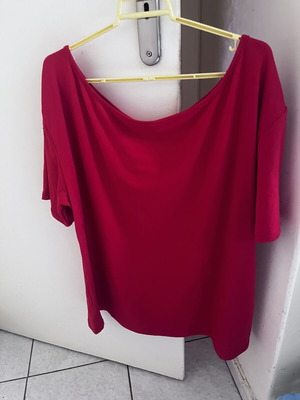 Red T-shirt 1XL plus size with BOXNOW, new