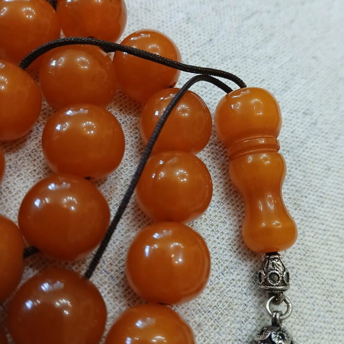 Mastic Worry Beads used, bakelite, vintage metal details