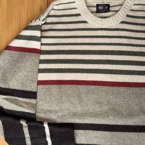 Striped Sweater Large TeeXx like new, beige, size L