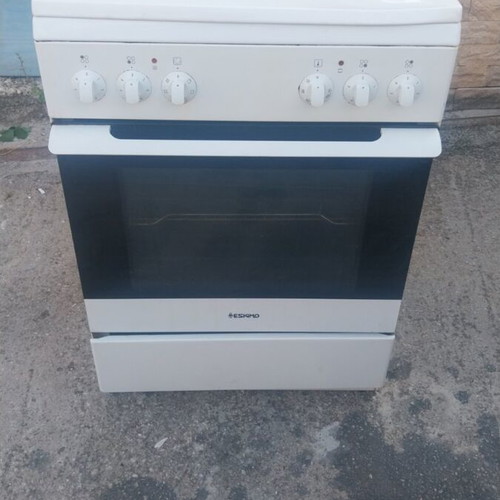 ESKIMO electric stove with 4 burners and oven, white