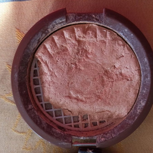 Estée Lauder Bronze Goddess used, slightly broken but mostly full