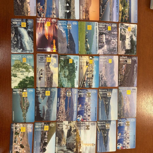 Phone cards used, pack of 134 from 1992 to 2000 with cities and landmarks