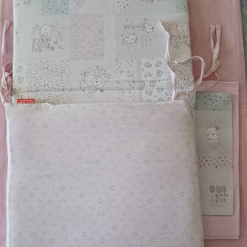 Nef Nef Crib Sheets and Bumper Set of 4 Like New for Girls