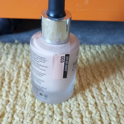 Catrice HD Liquid Coverage foundation like new, shade 030 sand beige