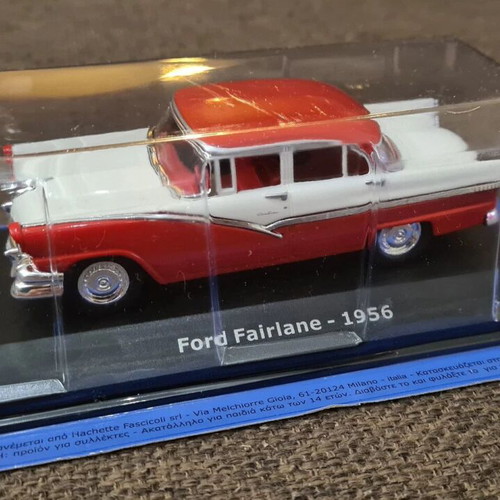 Ford Fairlane 1956 miniature scale 1/43 new