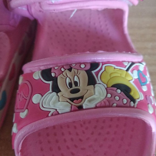 Summer shoes used, size 22, Adidas and Minnie for girls