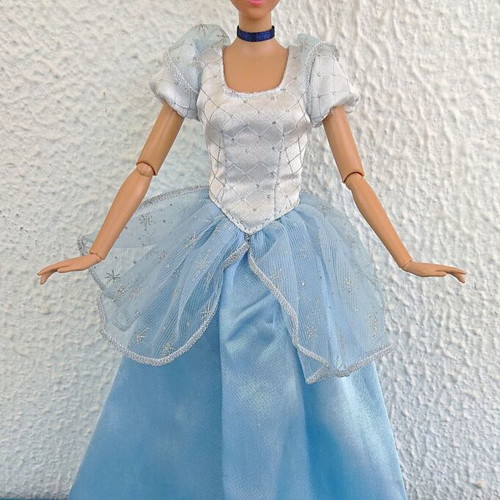 Princess Cinderella doll Disney Mattel like new