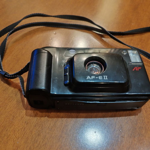 Minolta AF-E II camera like new