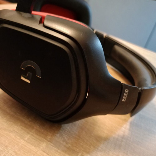 Logitech G332 Gaming Headphones like new, wired 3.5mm connection