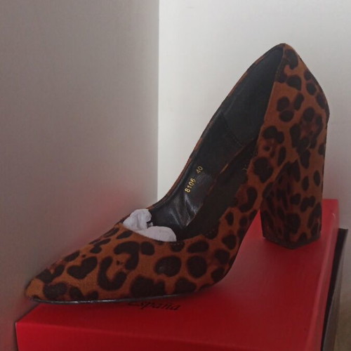 Leopard pumps used with thick heel size 40