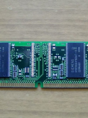 Μνήμη RAM Siemens 32MB PC100 τύπου SDRAM σαν καινούργιο