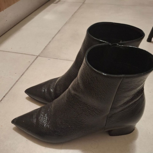 Mourtzi black ankle boots size 38 like new