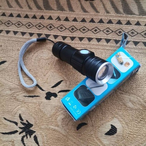 Mini LED flashlight BL-515 with three modes, 1050 lumens, new