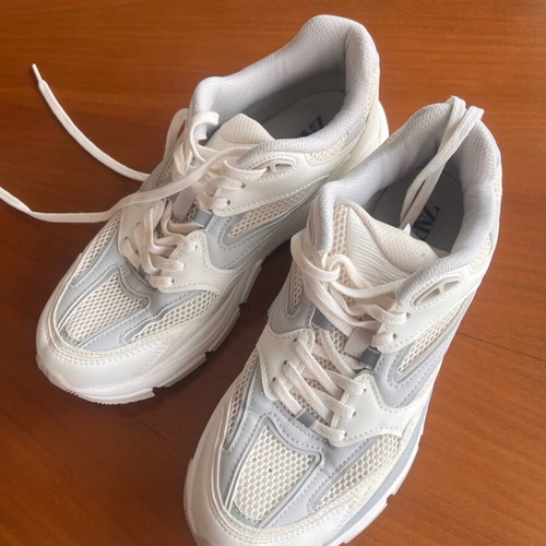 Zara white athletic shoes like new size 38