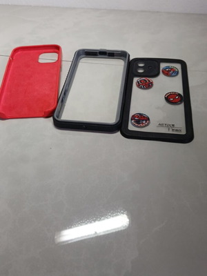 Mobile phone cases used, set of 2 pieces