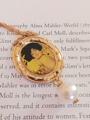 Necklace with oval pendant featuring Judith I portrait detail by Gustav Klimt, new