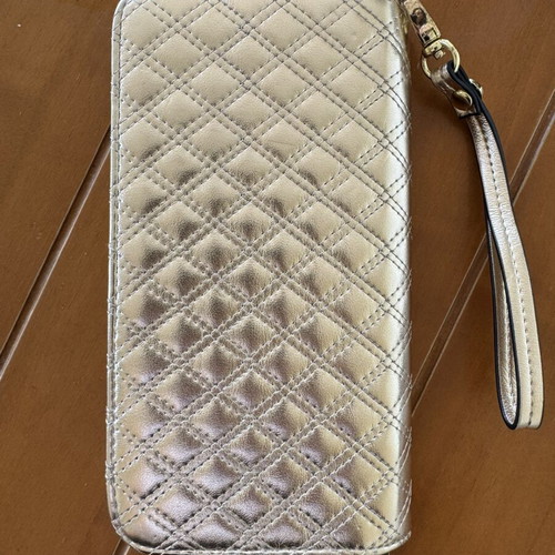 Steve Madden women's wallet like new, gold tone